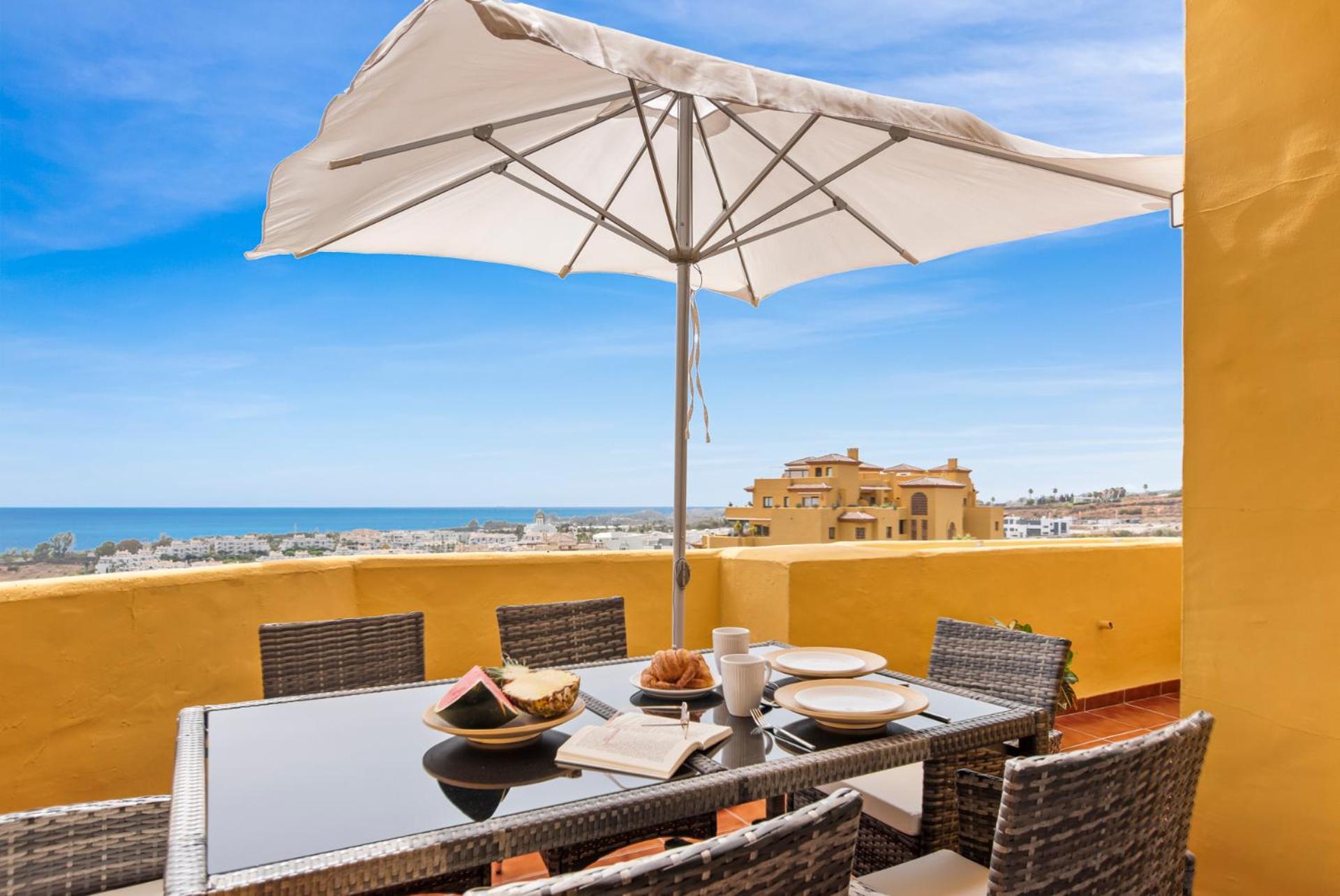 Sky And Sea Estepona Penthouse מראה חיצוני תמונה