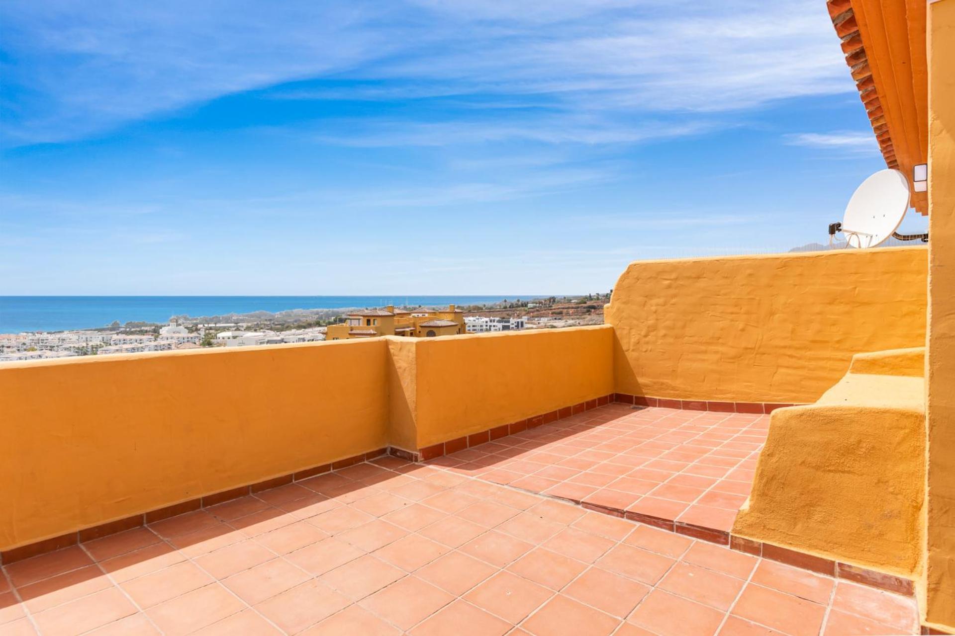 Sky And Sea Estepona Penthouse מראה חיצוני תמונה
